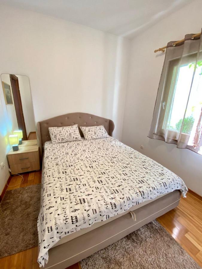 Roman Garden Apartment Risan Εξωτερικό φωτογραφία